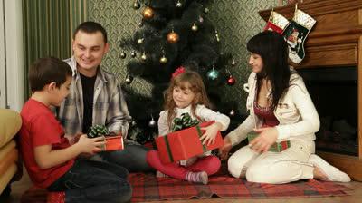 Merry шинэ жилийн гэр бүлийн хувилбар. Нүүр хуудас Шинэ жил! Бэлтгэх санаа
