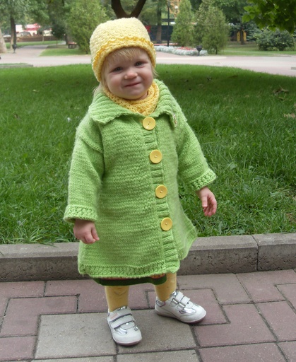 Esquema de tejido de punto para niña de 1 año. Chaquetas y chaquetas infantiles de punto: las prendas más elegantes