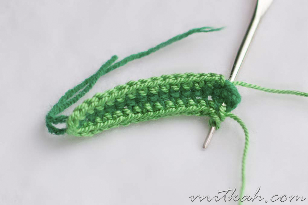 Сайхан навчийг зүүгээр яаж хийх вэ. Crochet цэцэг болон навч.