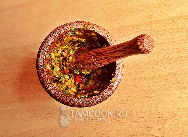Nutty bage sauce жор. Satsivi тахиа - самар базх суманд шарсан тахианы мах.